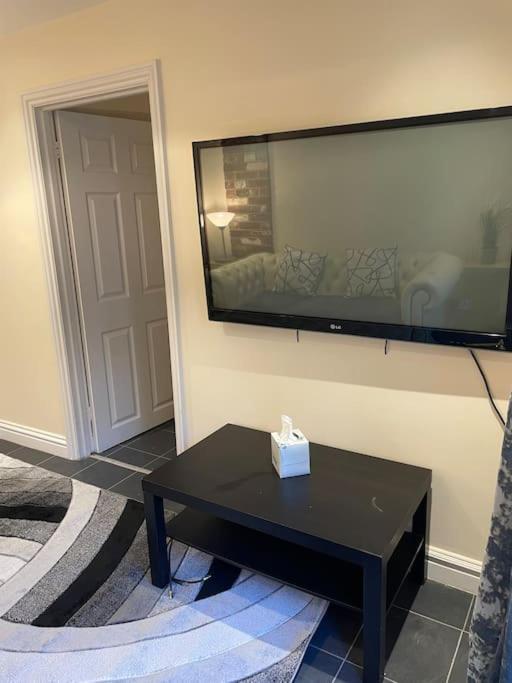 Flat 3 Meadow View Cozy Getaway Leilighet Hurst Eksteriør bilde