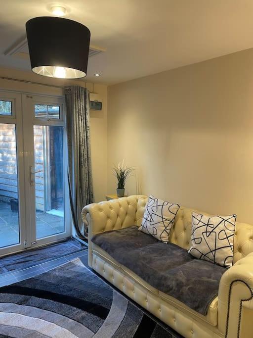 Flat 3 Meadow View Cozy Getaway Leilighet Hurst Eksteriør bilde