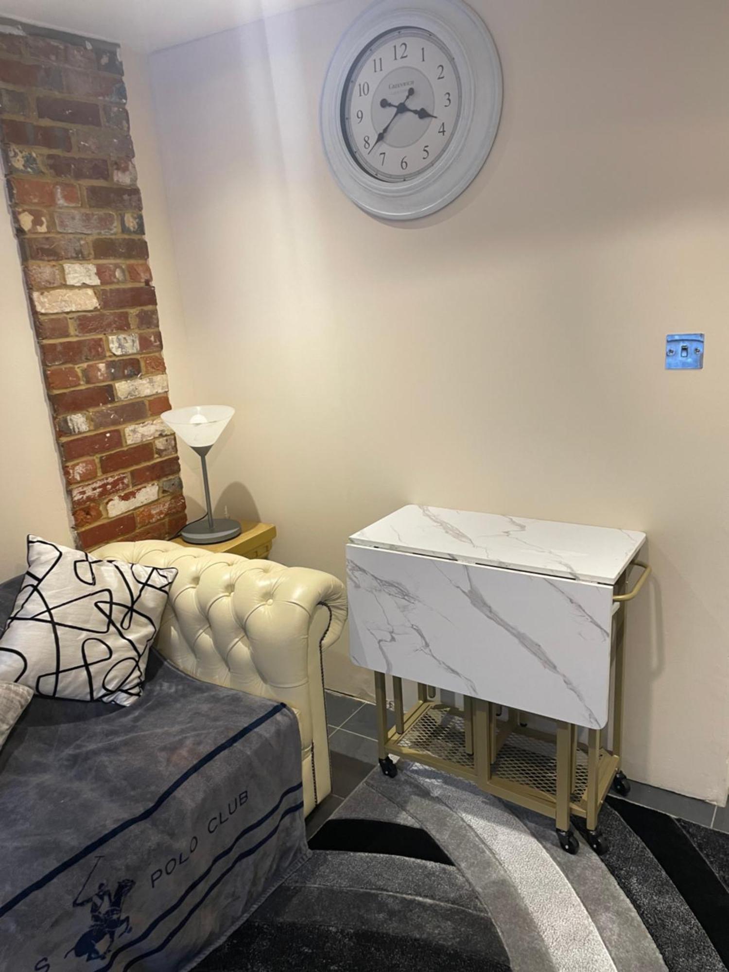 Flat 3 Meadow View Cozy Getaway Leilighet Hurst Eksteriør bilde